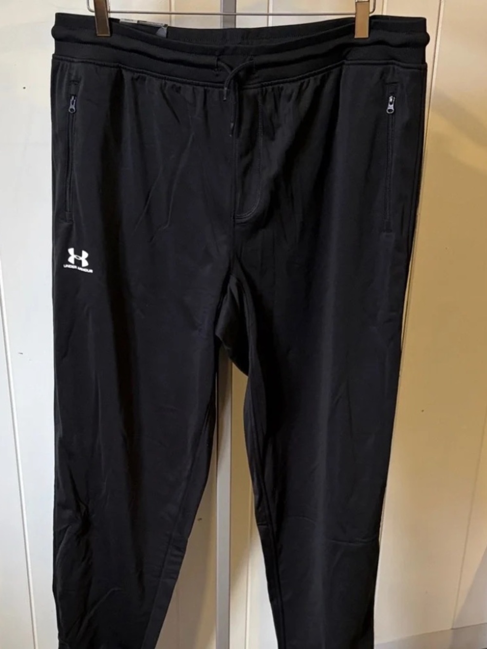 Under Armour Men's Black Joggers Size XL